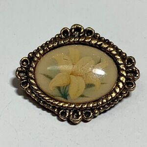 Vintage CAMCO Brooch Gold Tone God's Love Is With You  Always , Signed on Back